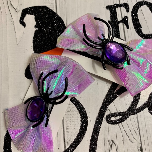 Hair Bows - Spider Jeweled Decoroated Handmade - Picture 4 of 4